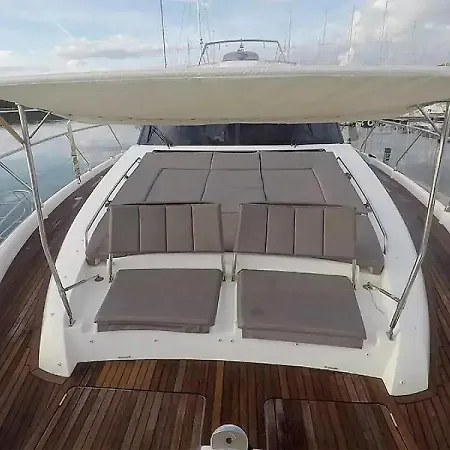 Bateau-hôtel Marina Frapa *